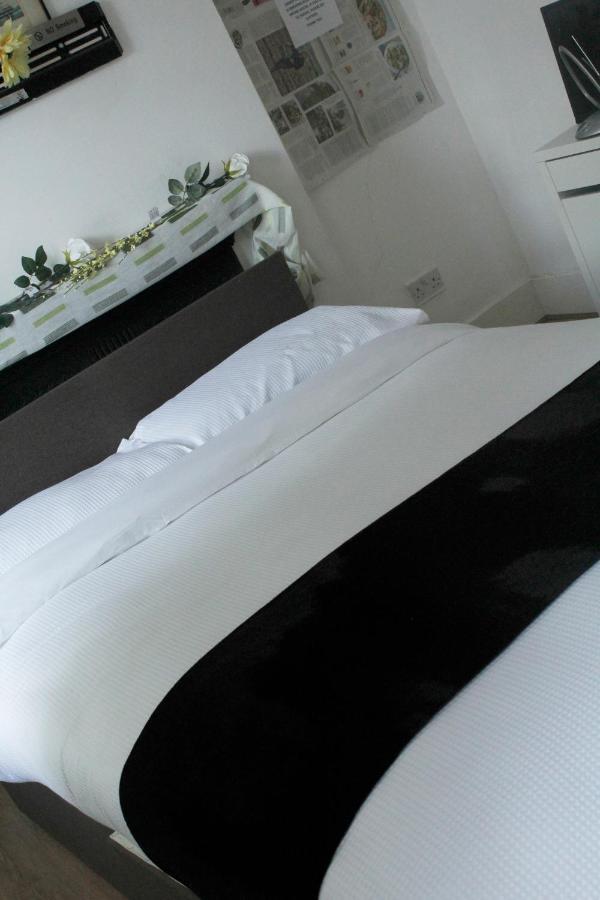 Cozy Rooms Or Apartment In London Townhouse Fast Links To Central Londres Exterior foto